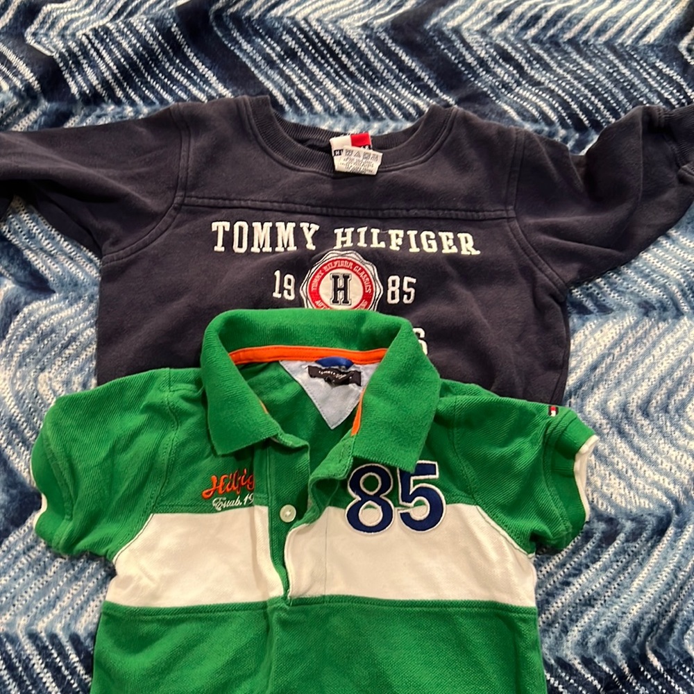 Tommy Hilfiger polo and sweater combo(1)